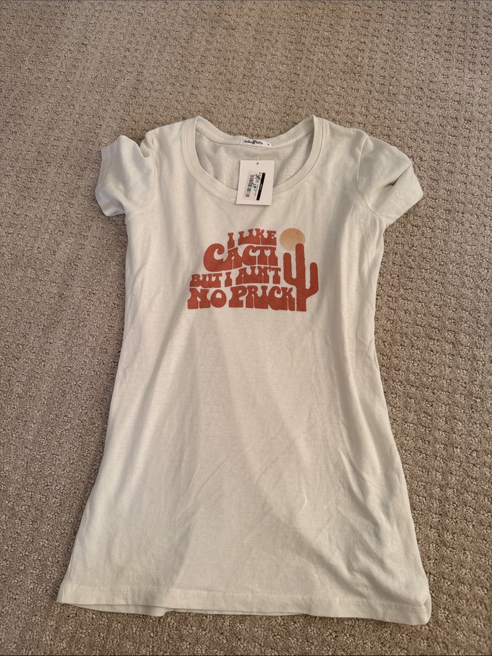 The Bee & the Fox Cream Graphic Tee with Rust Cactus Print sz S